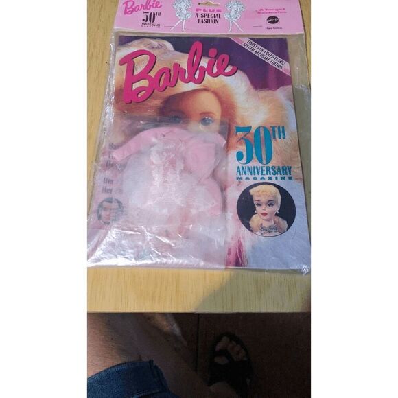 Barbie 30th anniversary magazine plus special fashion exclusive 1989 Vintage - Picture 1 of 8